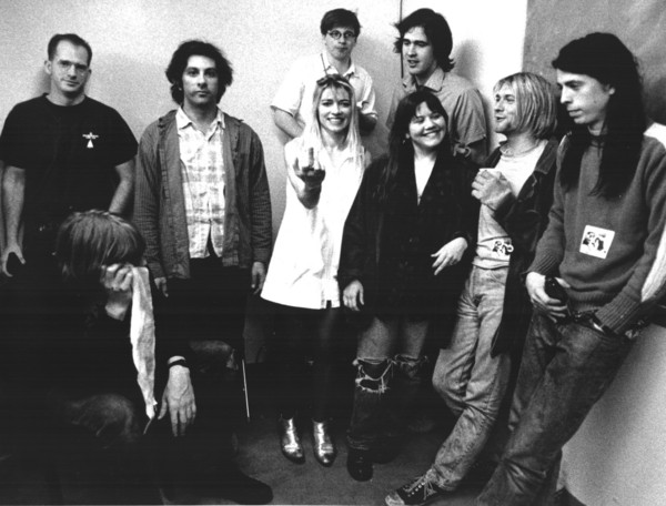 sonic-youth-nirvana-backstage.png