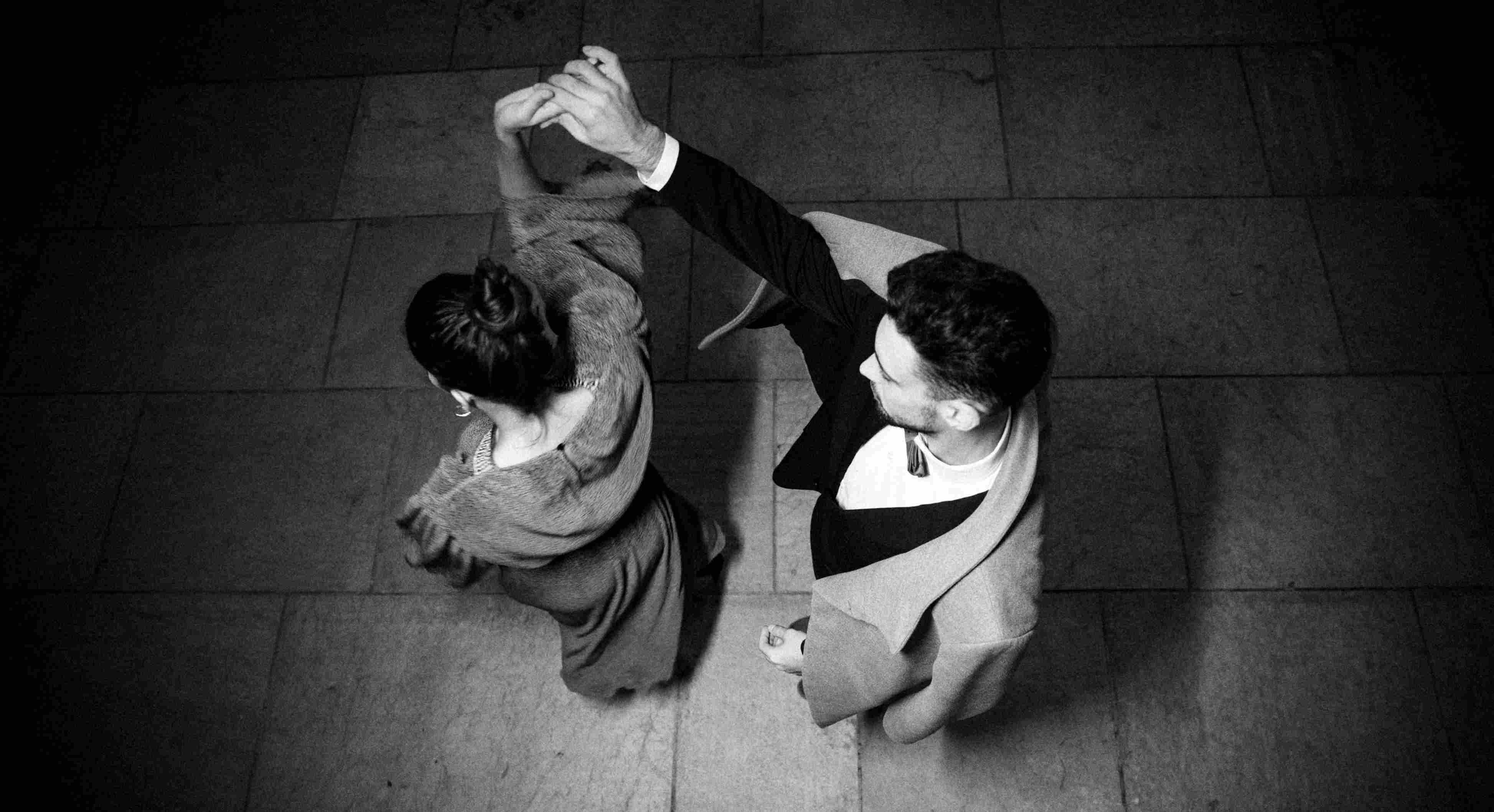 dance-tutorial-for-beginners.png